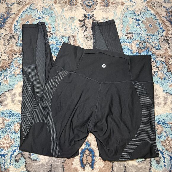 Lululemon Mapped Out High-Rise Tight 12 - Picture 1 of 4